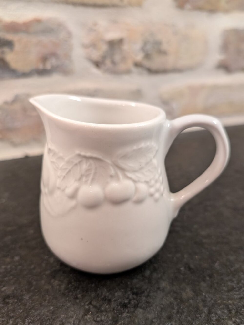 Vintage Tabletops Unlimited Fruit de Blanc 1996 White Creamer 4" Embossed Fruit